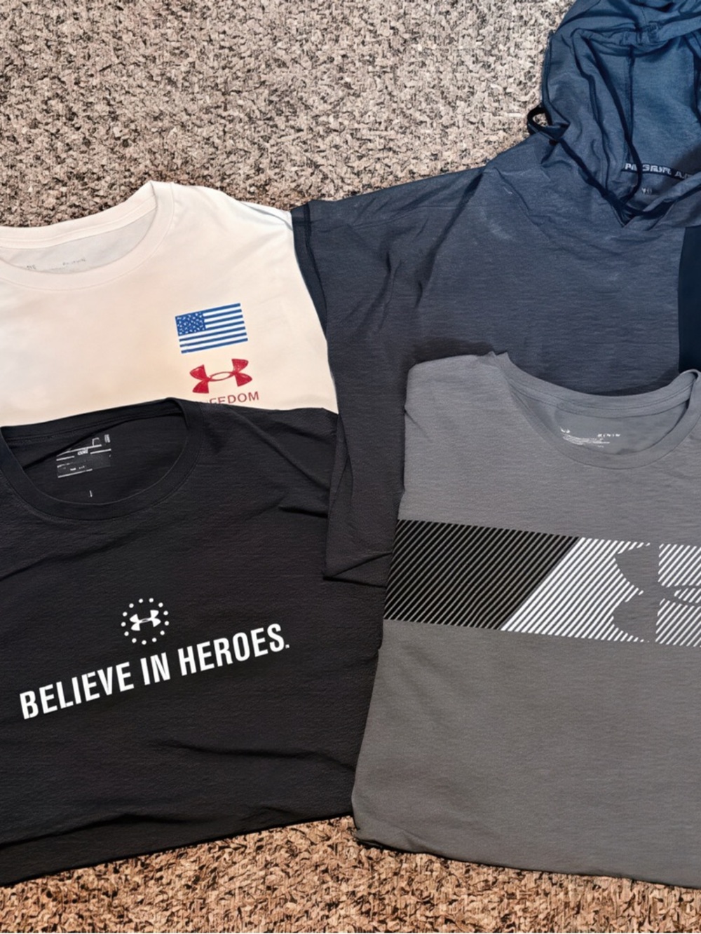 Under Armour Men's Short Sleeve Tees in White, Black, Gray, Navy